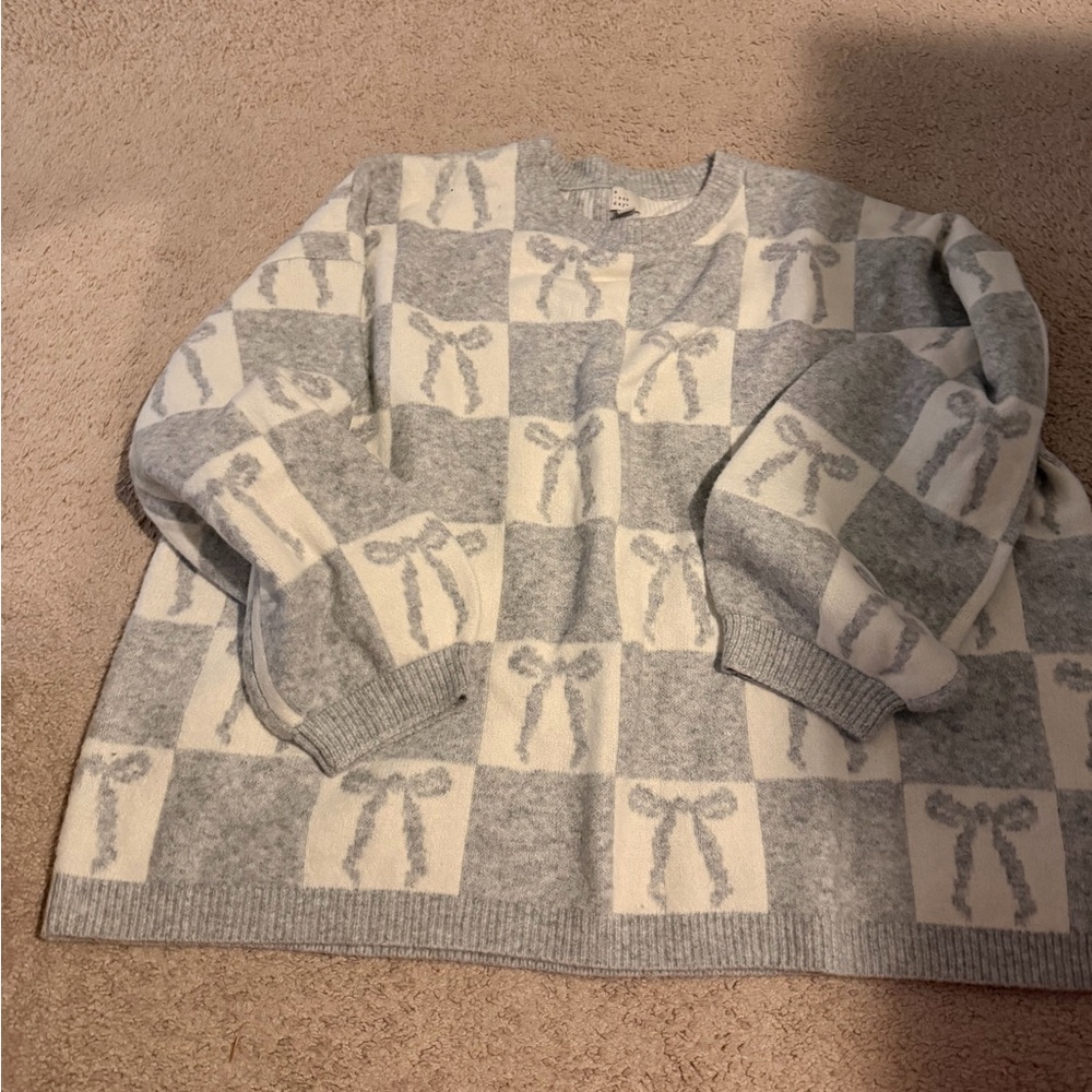 Bow Sweater